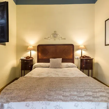 Leones - Adults Only 2* Rubielos De Mora