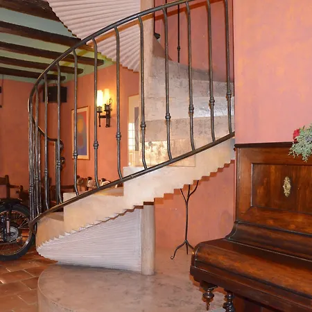 Hotel Leones - Adults Only