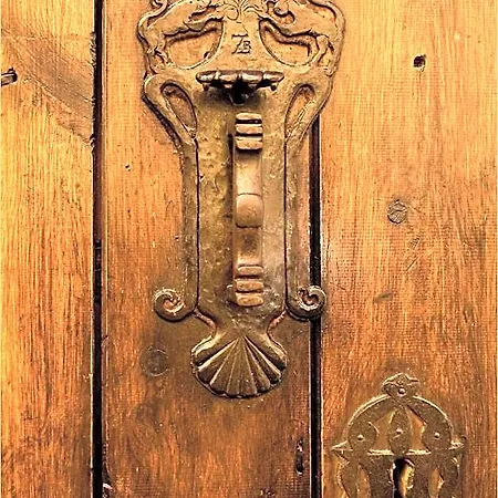 Leones - Adults Only Otel