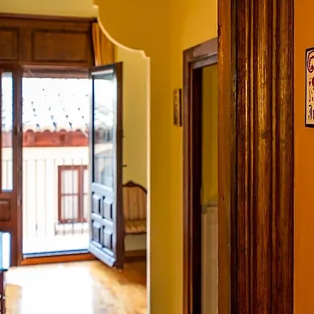 Leones - Adults Only 2* Rubielos de Mora