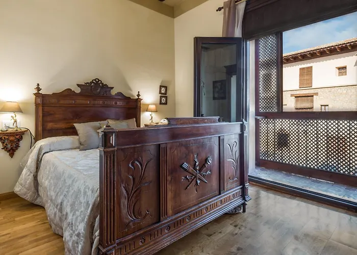 Hotel Leones - Adults Only